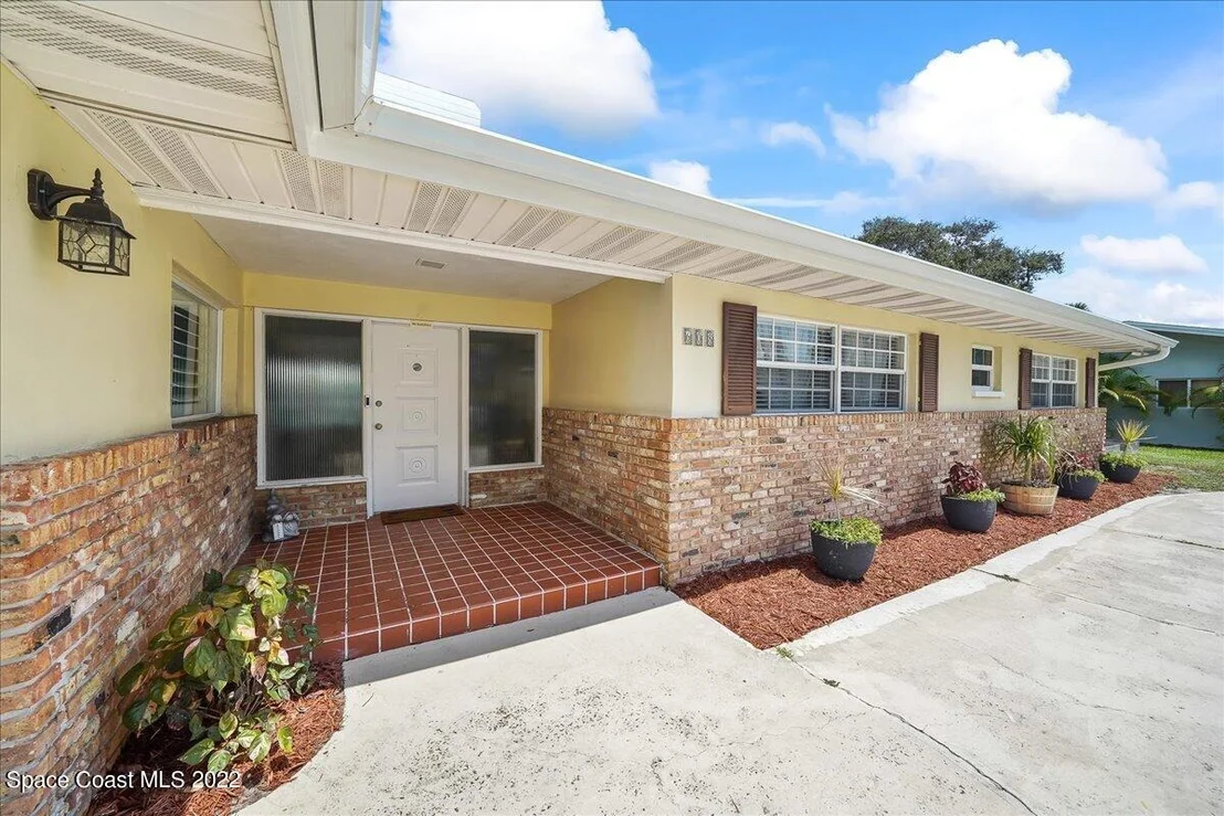 Photo of 608 Oak Ridge Drive