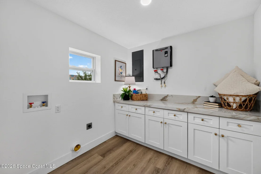 Photo of 3480 Milwaukee Avenue