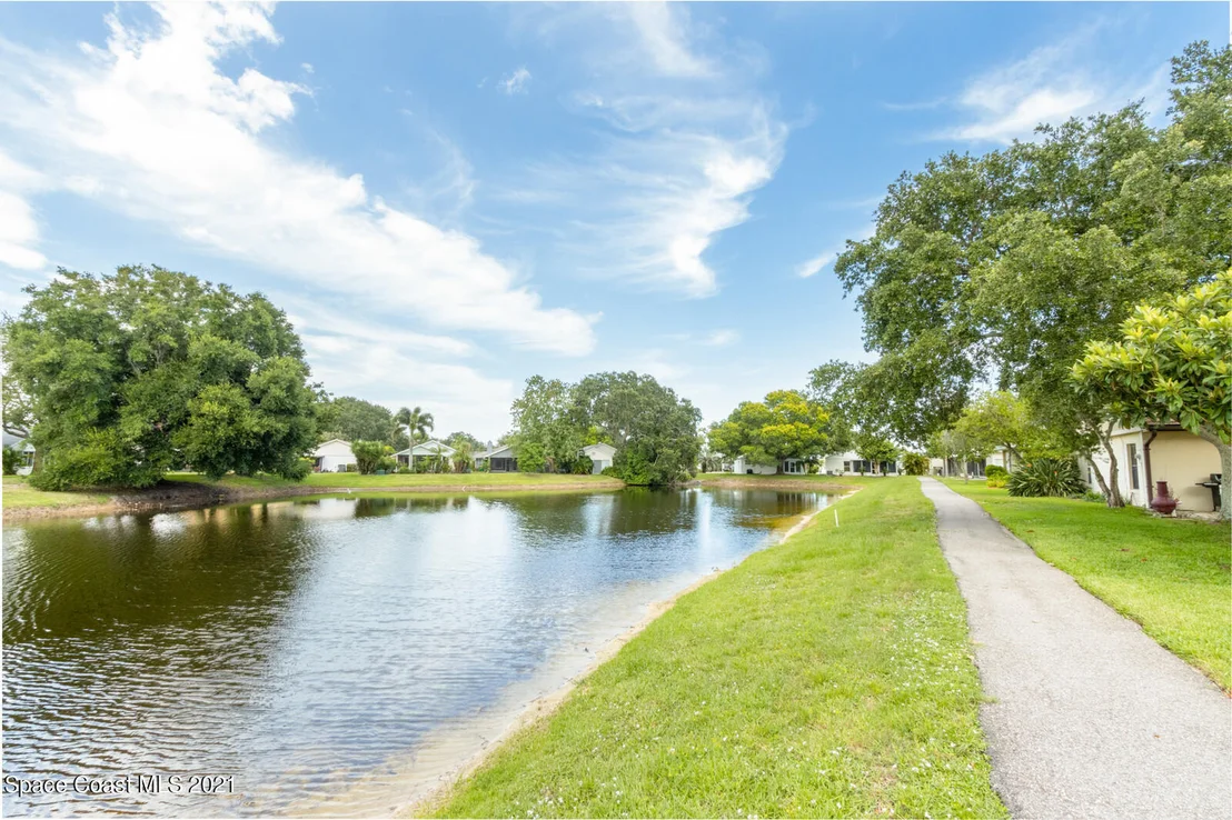 Photo of 340 Bayhead Drive