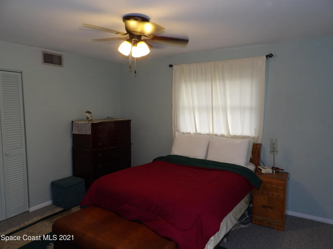 Photo of 797 Bianca Drive NE