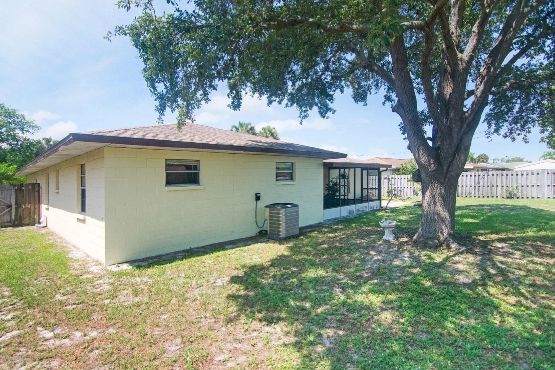 Photo of 1546 Spruce Road