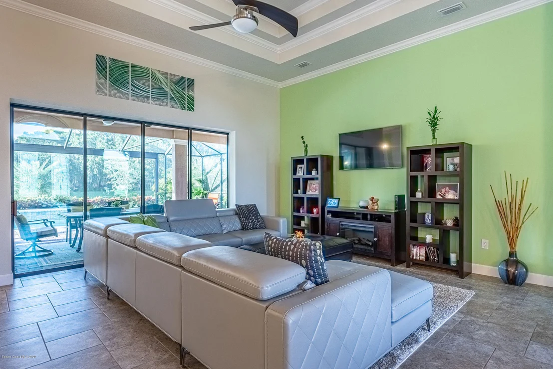 Photo of 824 Lorenza Place