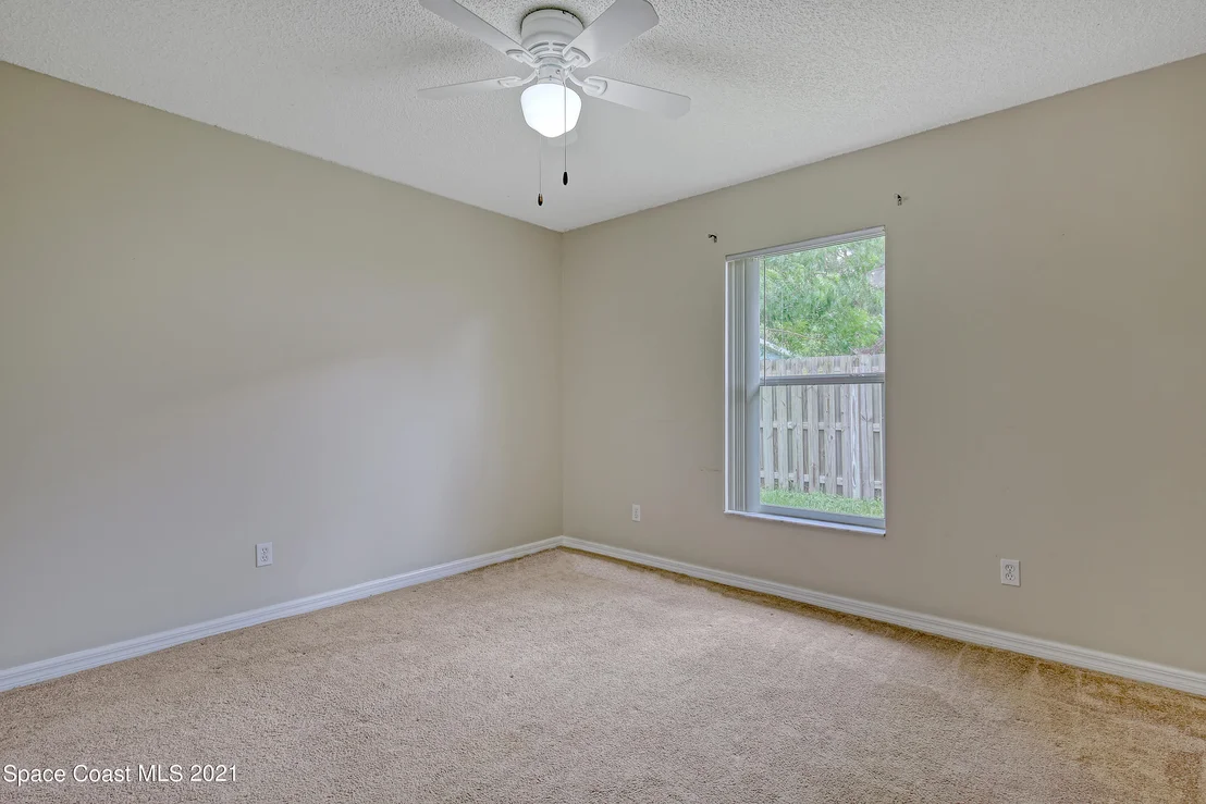 Photo of 1004 Kingfisher Way