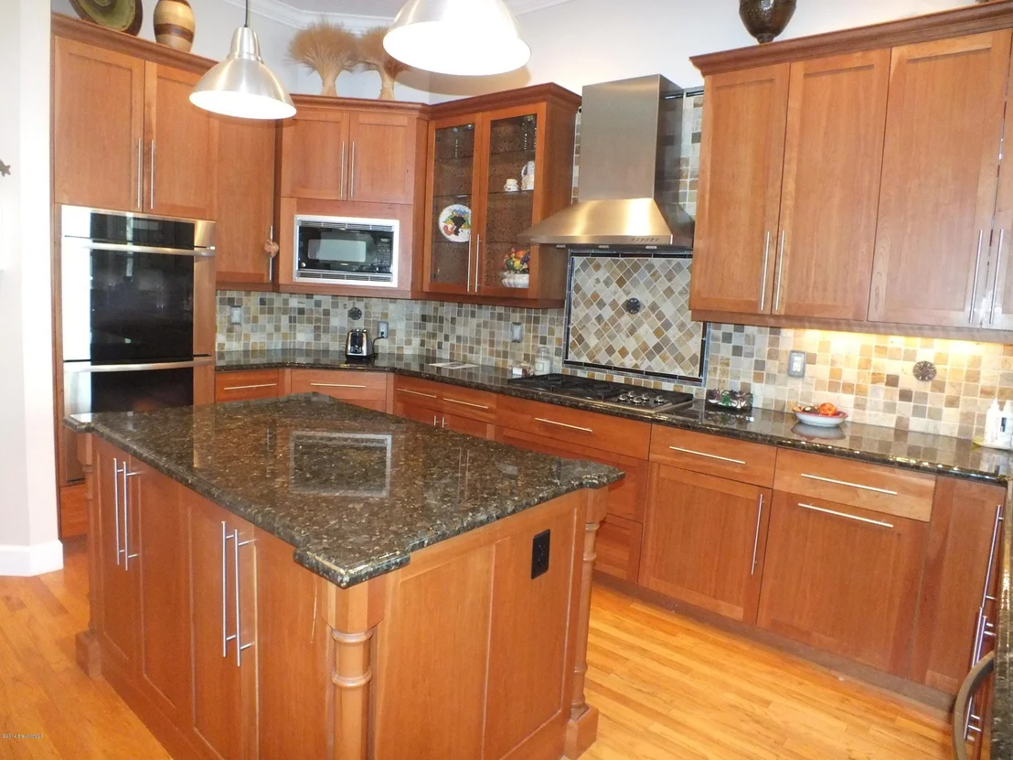 Photo of 470 Oriole Lane