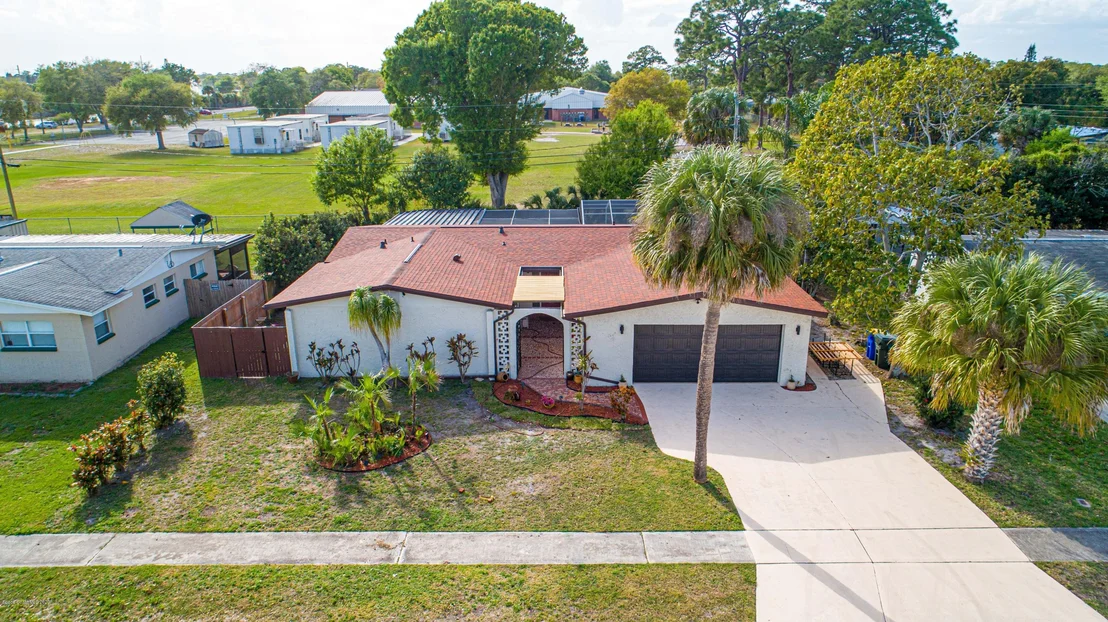 Photo of 1333 Estridge Drive