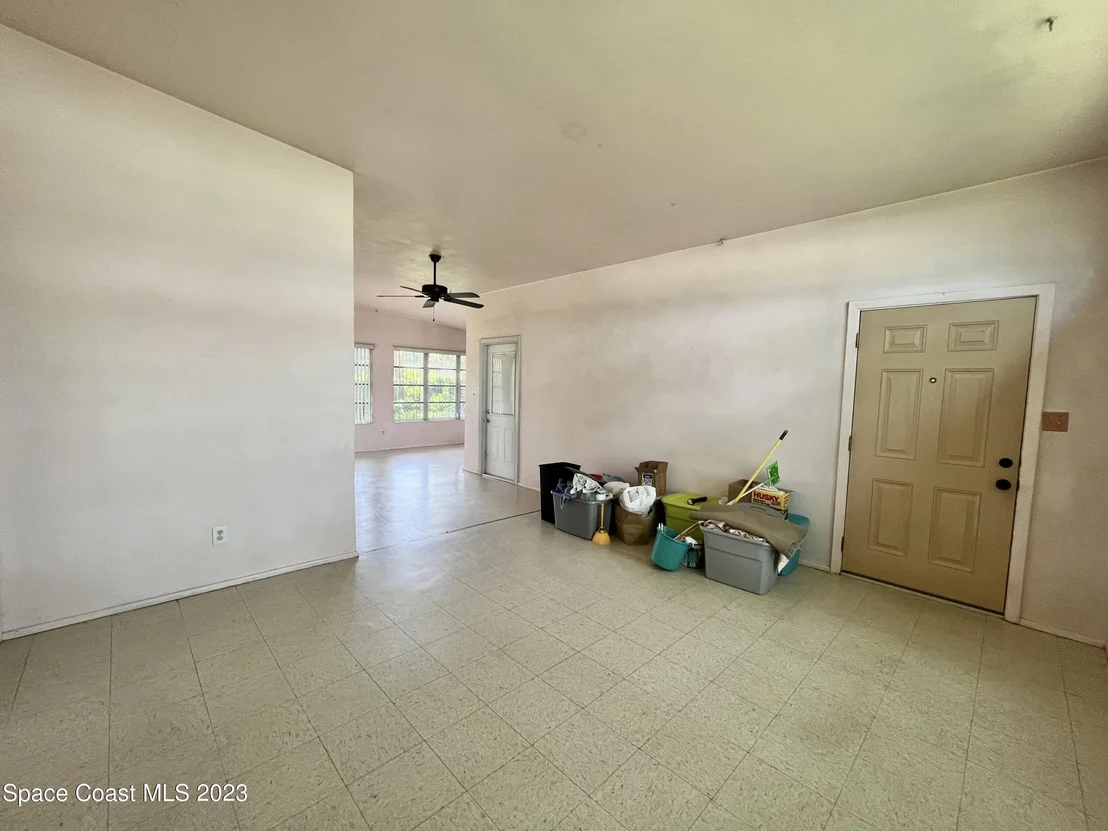 Photo of 1209 Dixon Boulevard