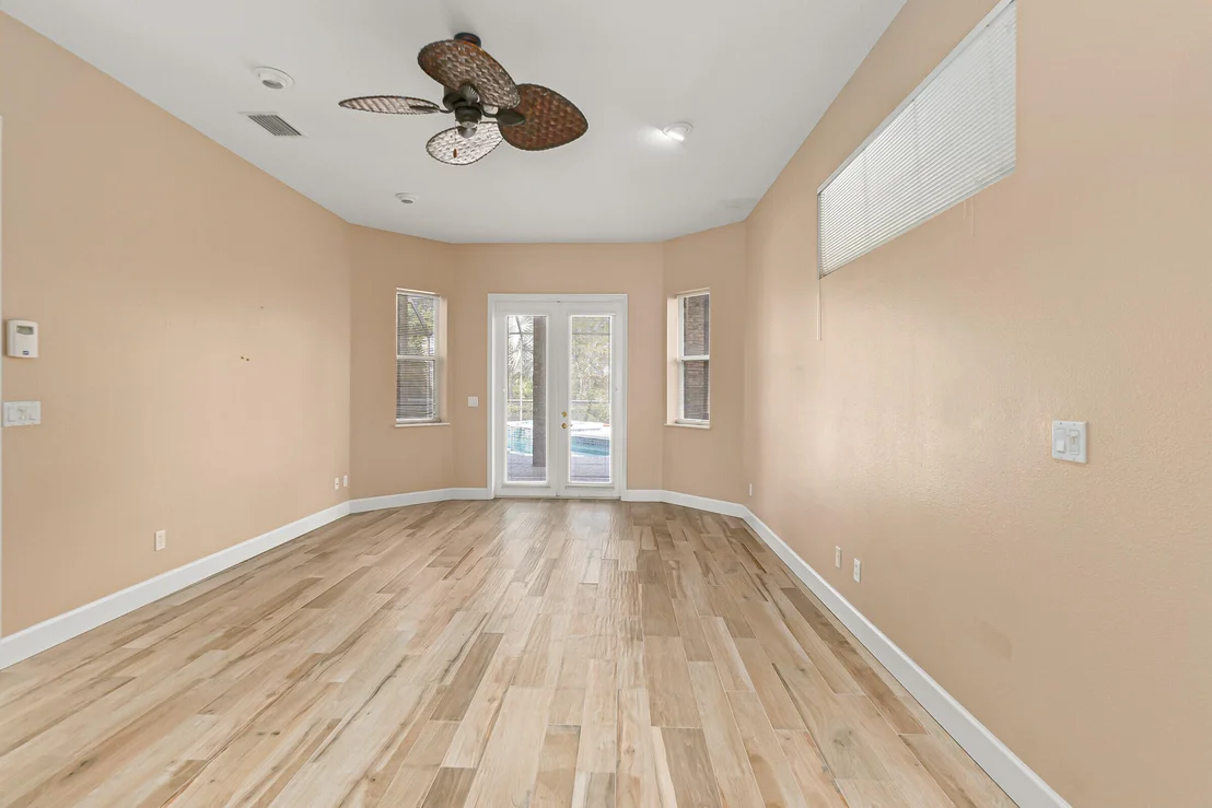 Photo of 4381 Ligustrum Drive