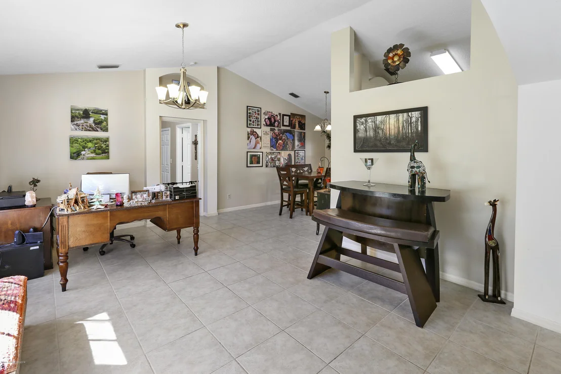 Photo of 3302 Lake View Circle