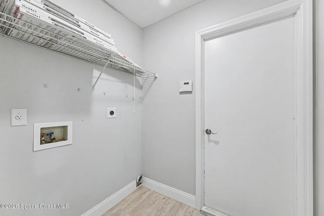 Photo of 876 Brookview Lane