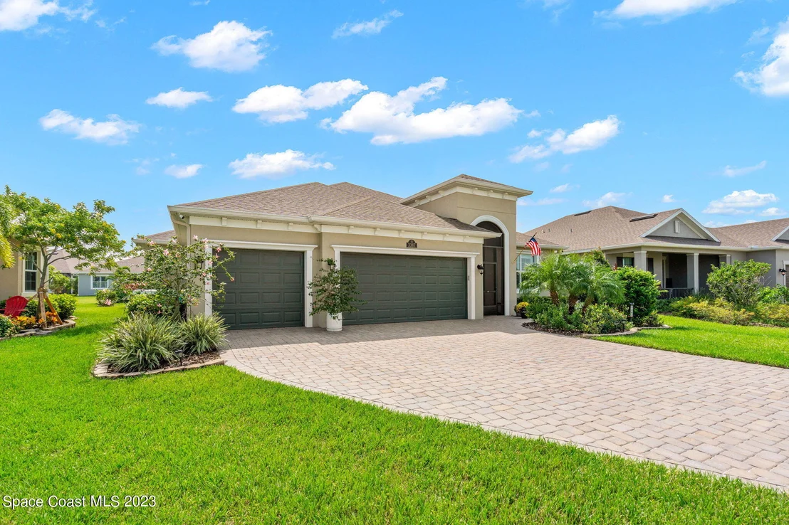 Photo of 3387 Caviston Way