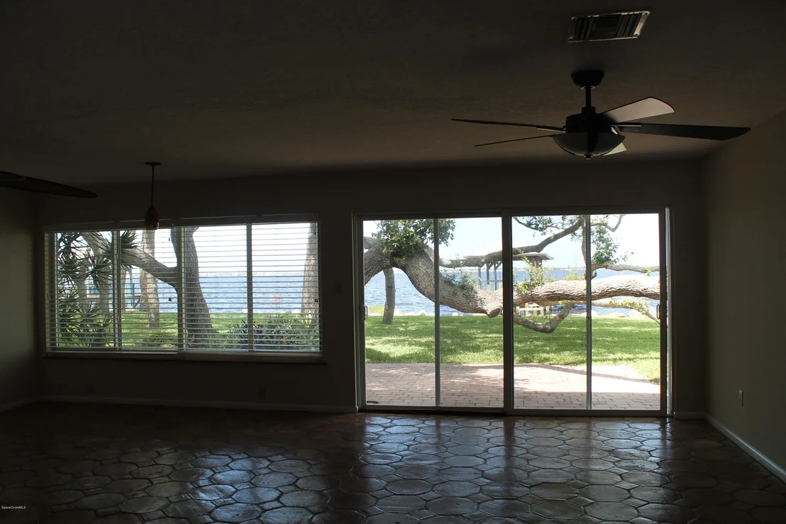 Photo of 1451 Anglers Drive NE