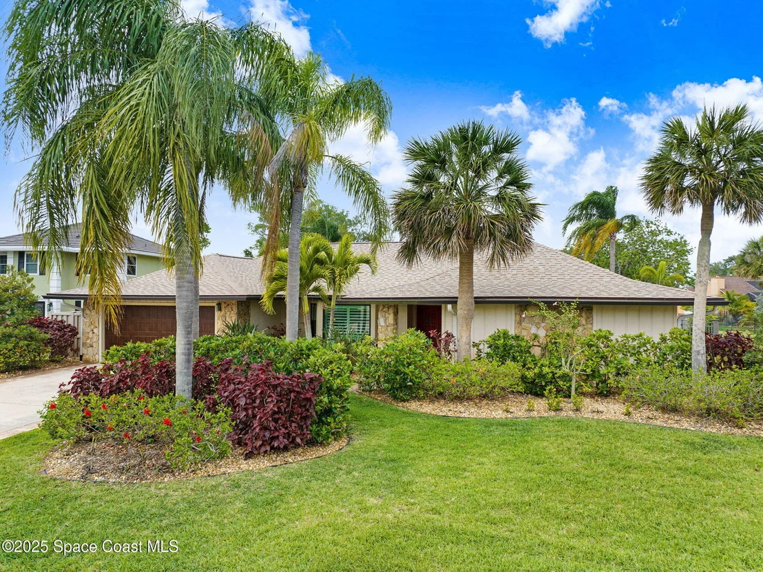 Photo of 847 Kerry Downs Circle