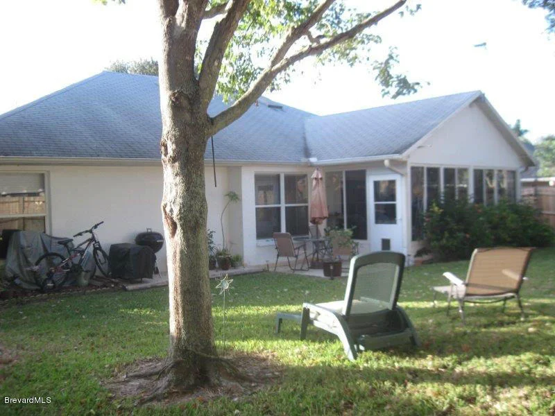 Photo of 974 Kingfisher Way