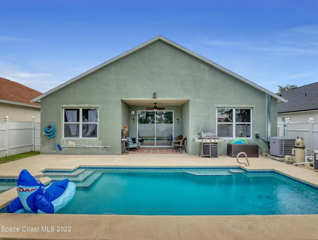 Photo of 74 Sedgewood Circle