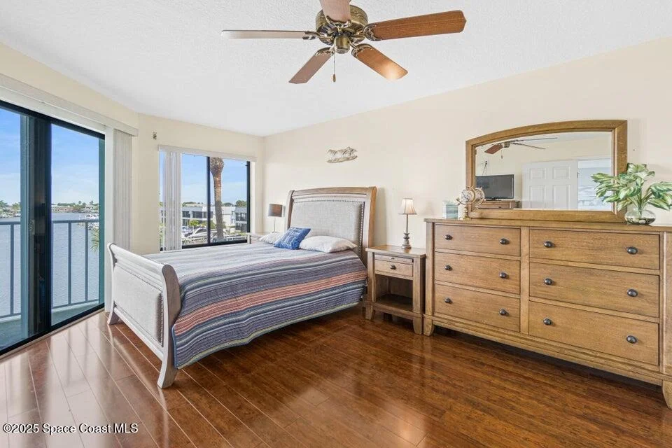 Photo of Unit 2303 at 1750 Commodore Boulevard