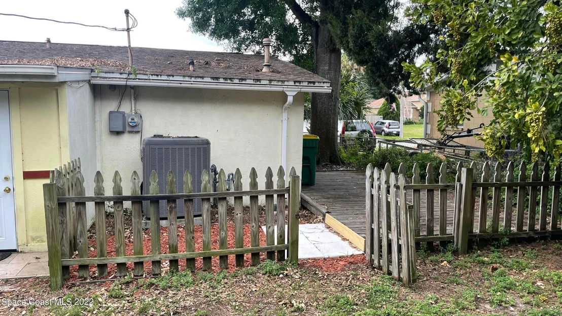 Photo of 1014 Hibiscus Street