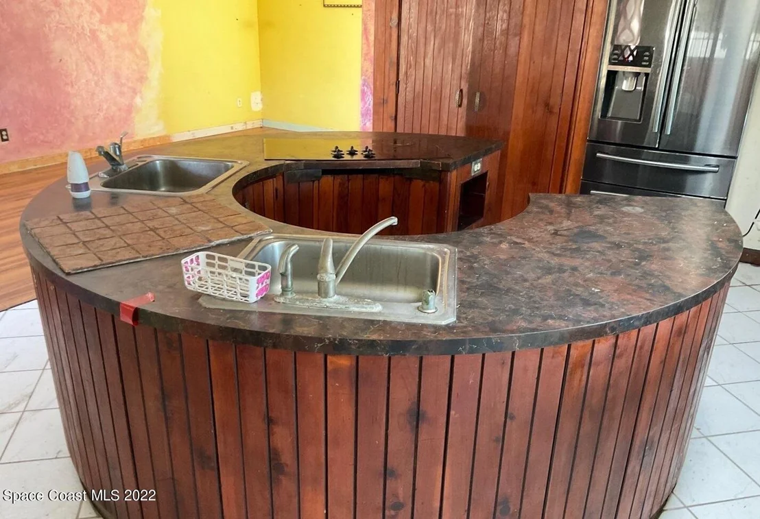 Photo of 1455 Martin Road