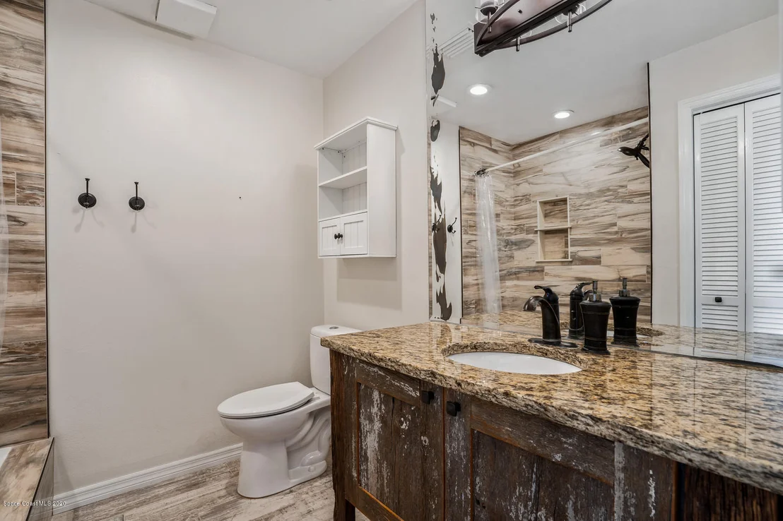 Photo of 445 Sandy Key