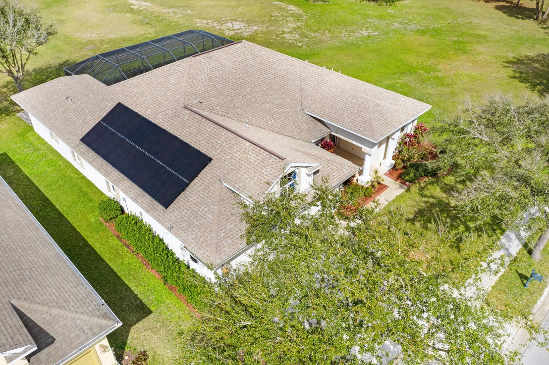 Photo of 1830 Windbrook Drive SE