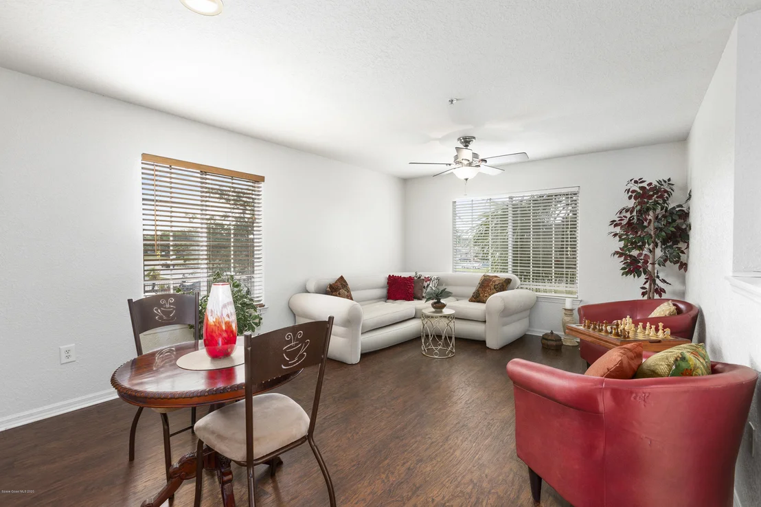 Photo of Unit 2011 at 3501 D'Avinci Way