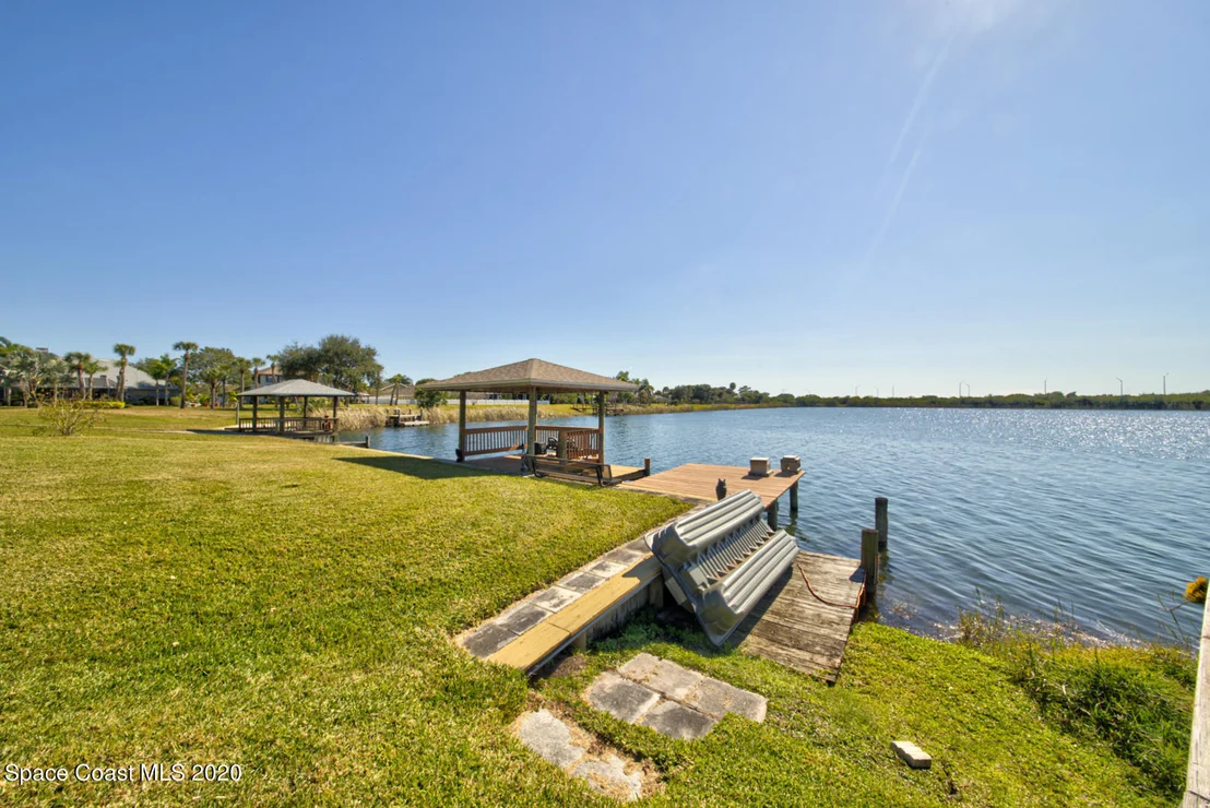 Photo of 1155 Tuckaway Drive