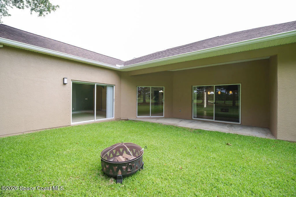 Photo of 1916 Windbrook Drive