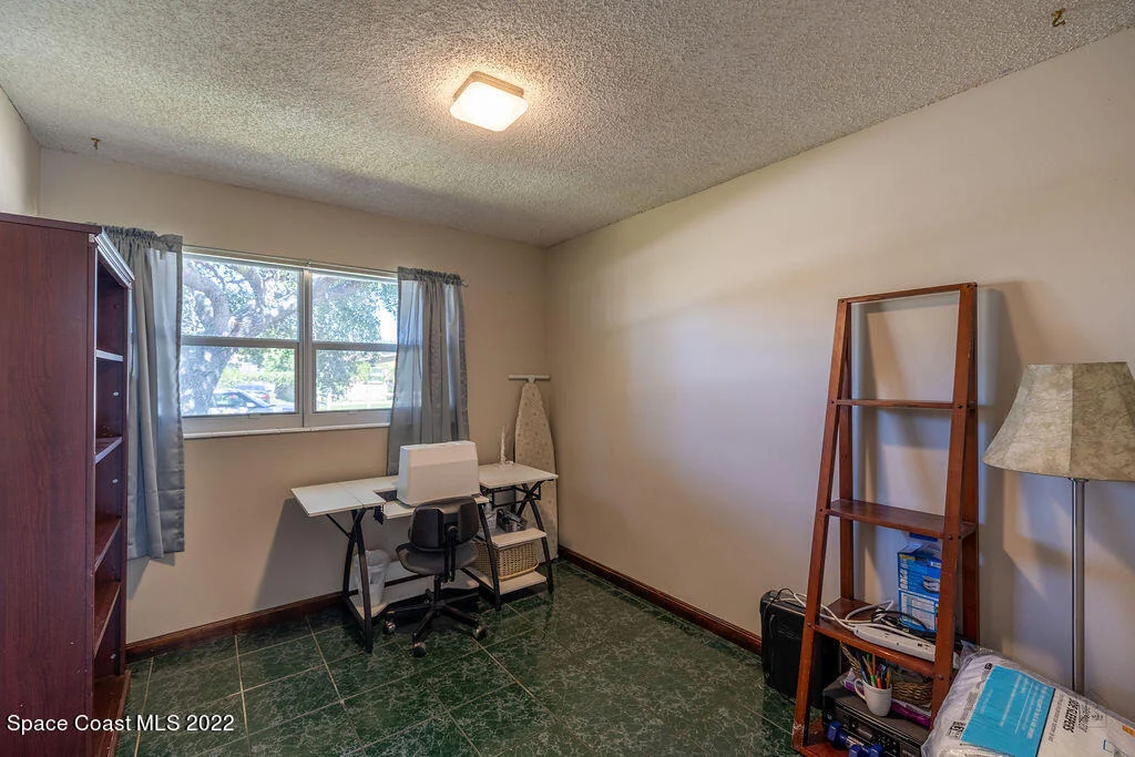 Photo of 1369 Estridge Drive