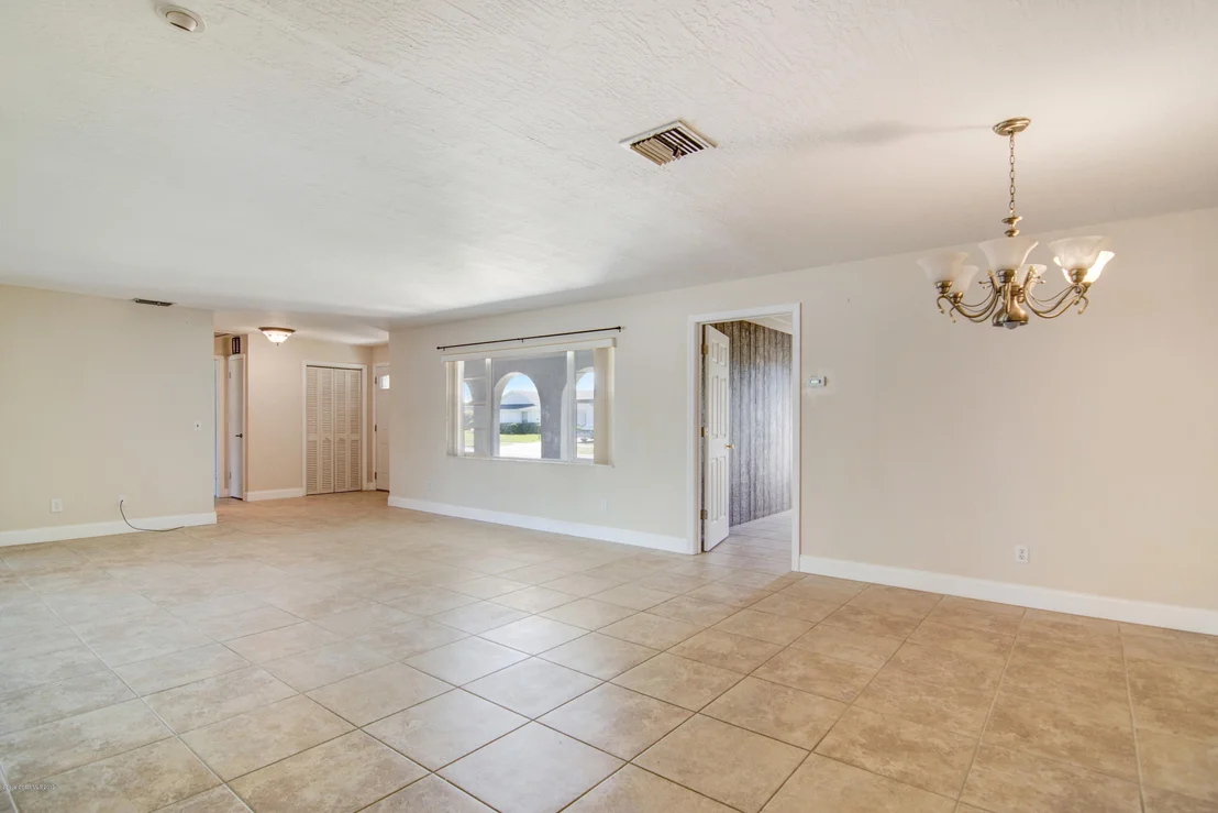 Photo of 791 Pebble Beach Avenue NE