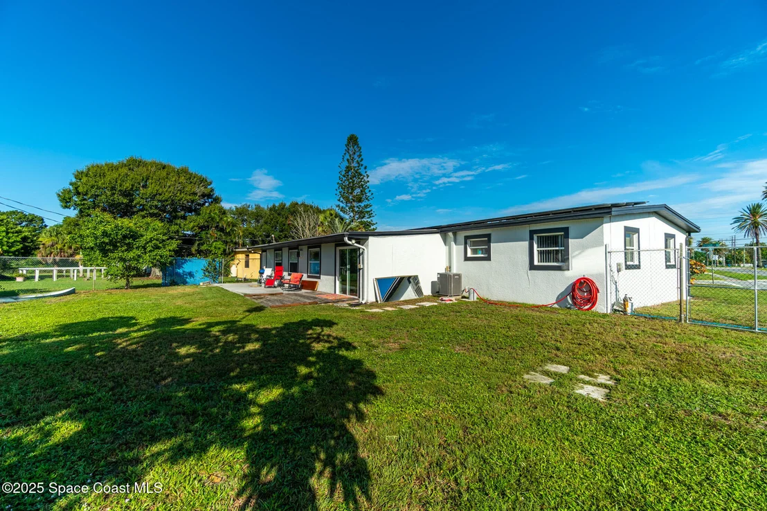 Photo of 2996 Garden Terrace NE