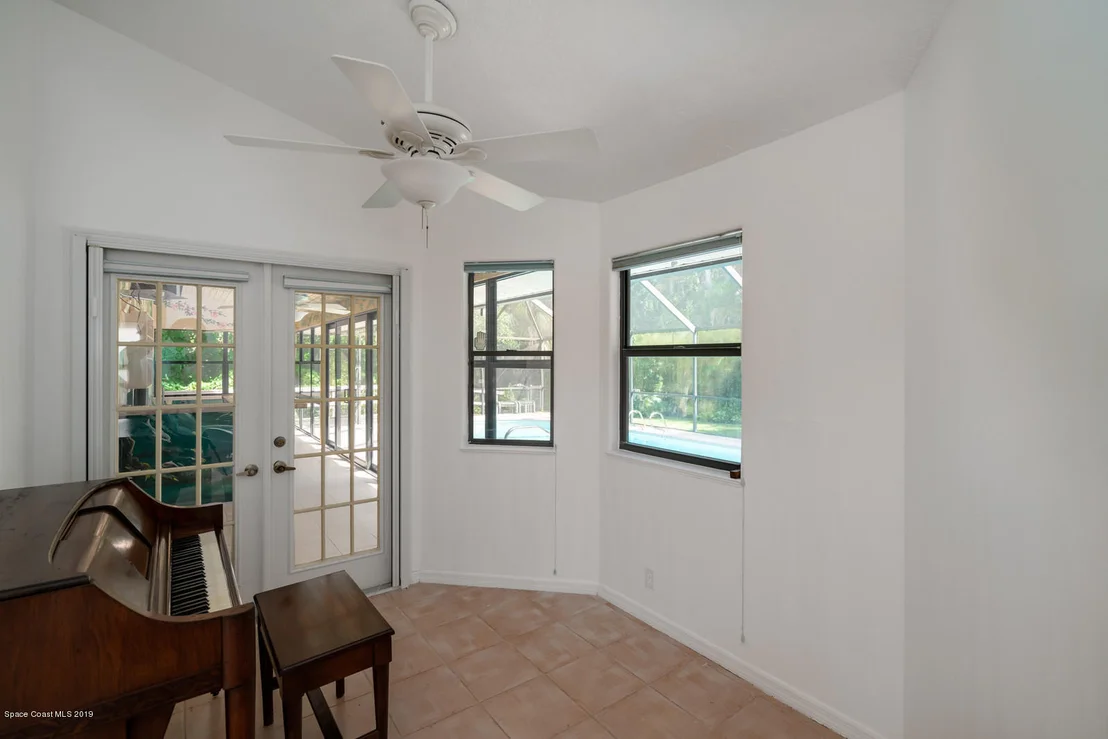 Photo of 113 Seagrape Road