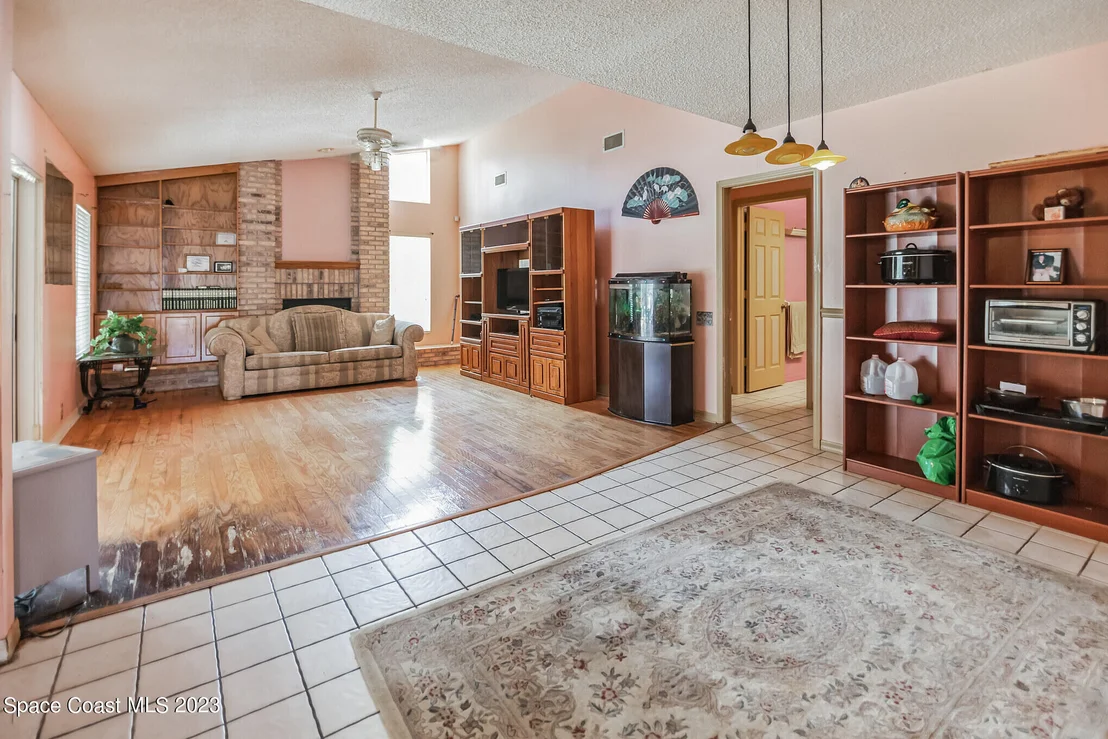 Photo of 2910 Summervale Drive