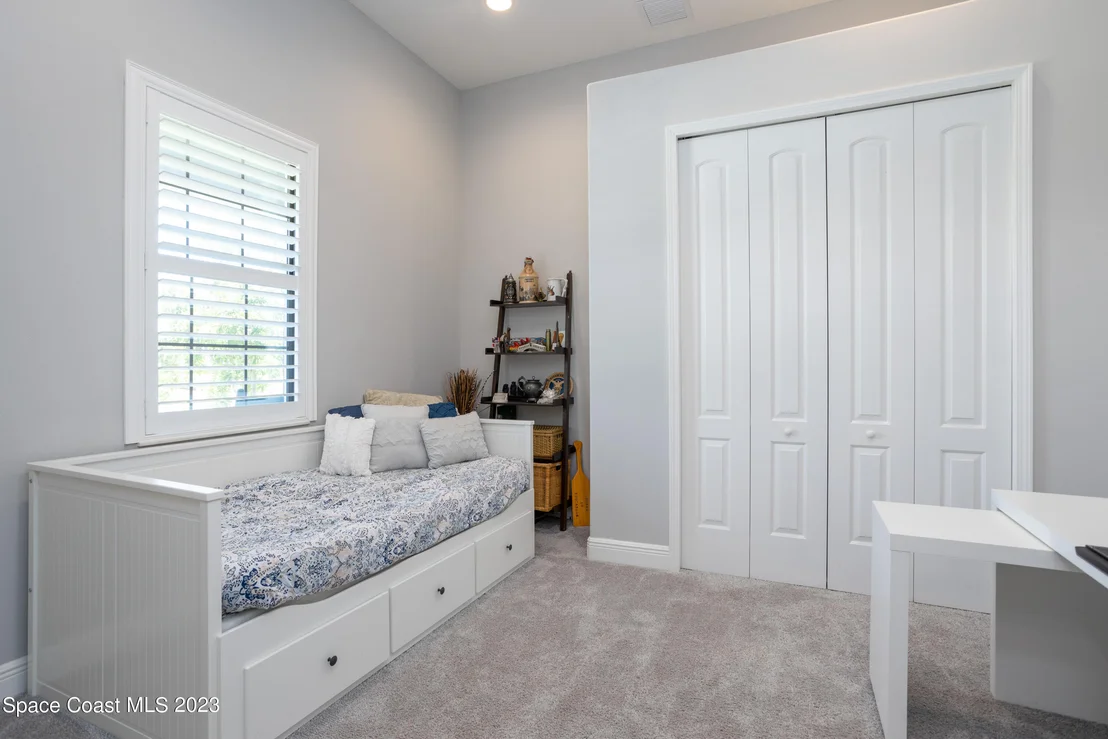 Photo of 7327 Bluemink Lane