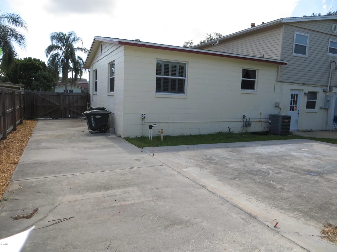 Photo of 1715 Hubbard Drive