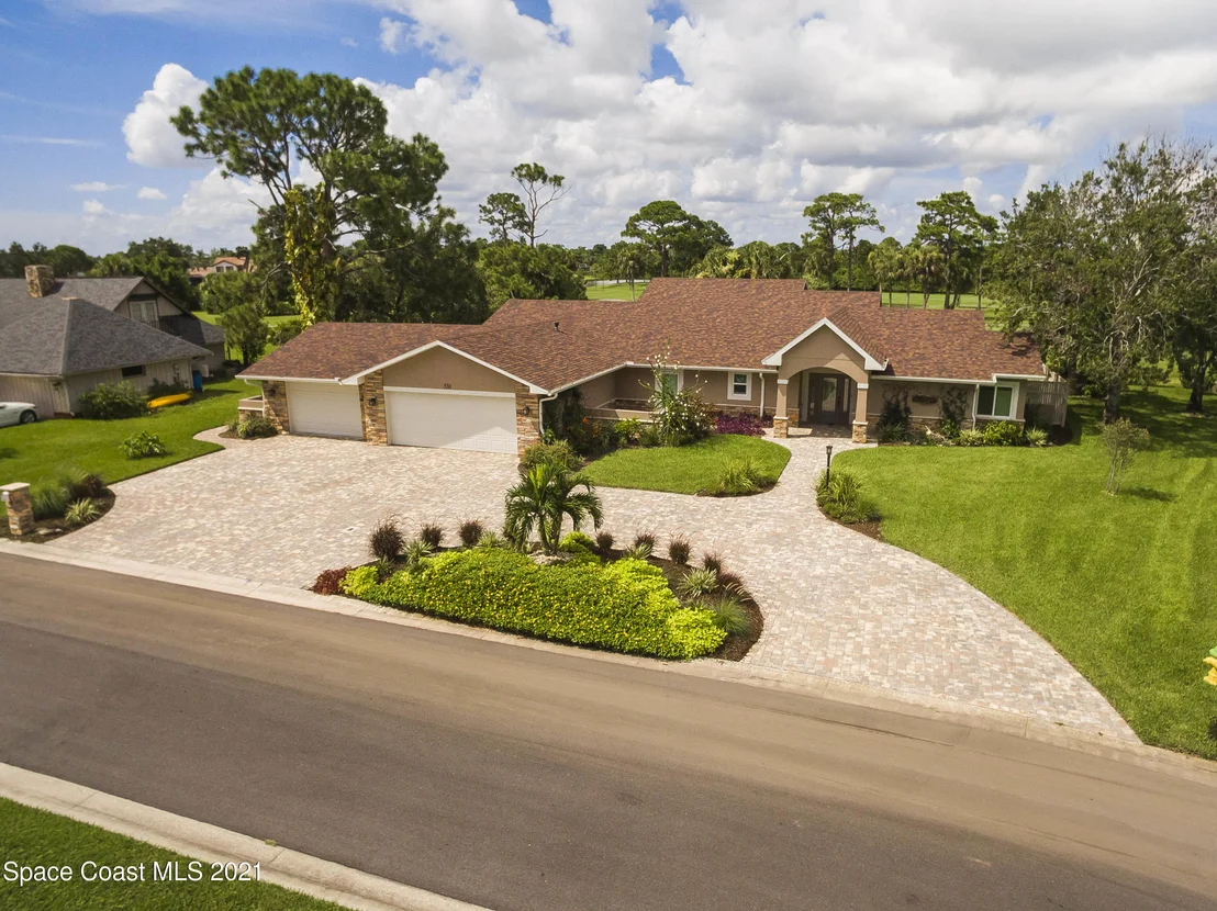 Photo of 530 Whispering Pines Circle