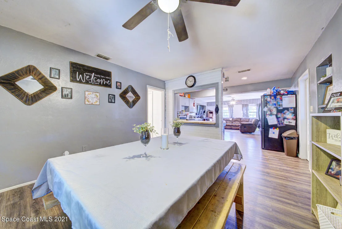Photo of 1213 Vassar Lane