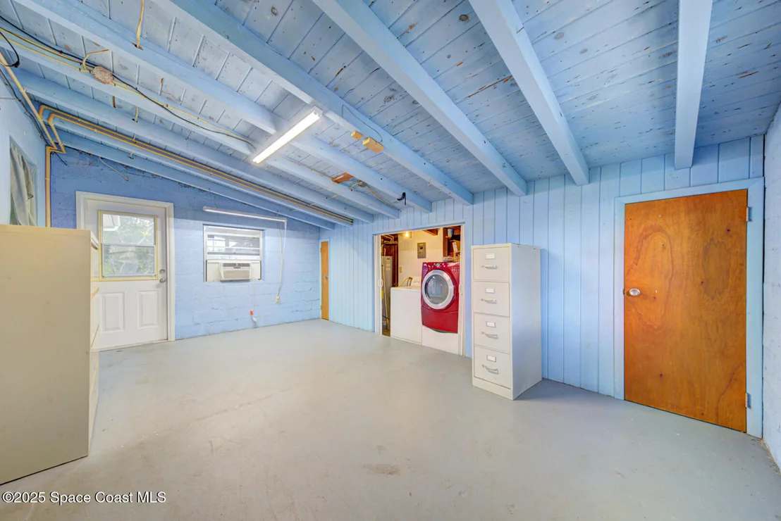 Photo of 2433 Allan Adale Road