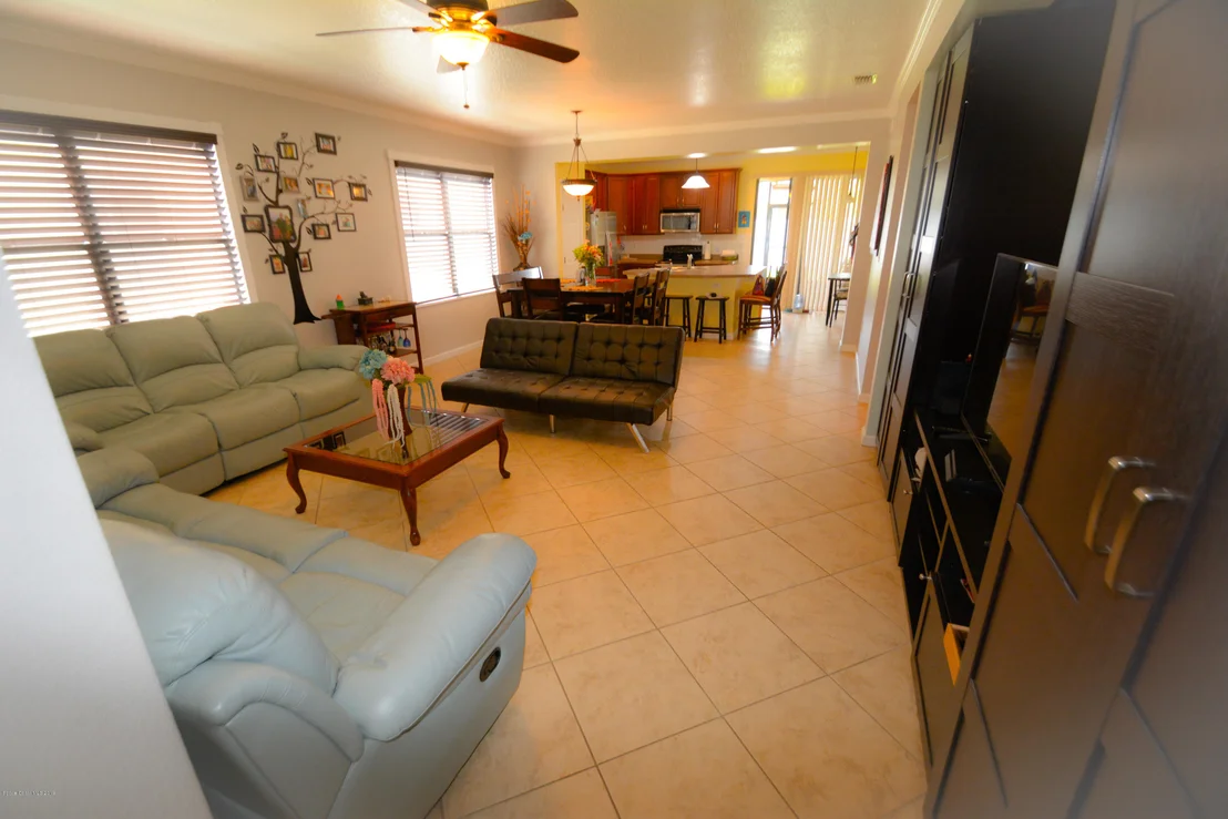 Photo of 734 Dryden Circle