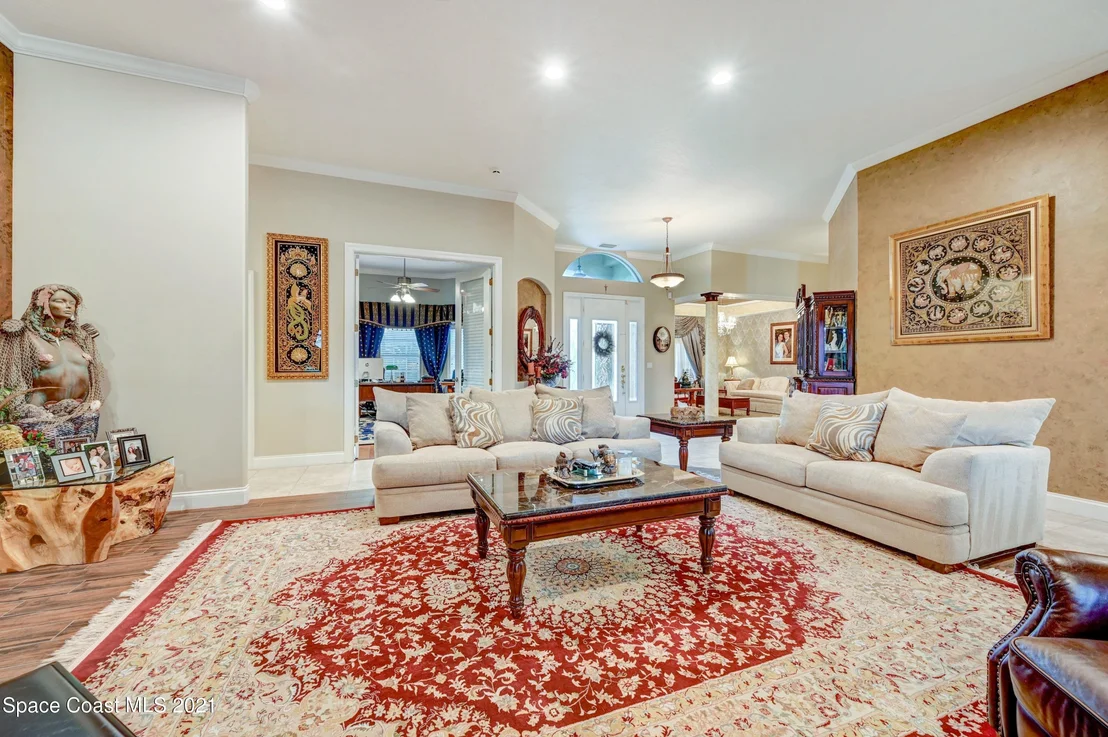 Photo of 687 Nicklaus Drive
