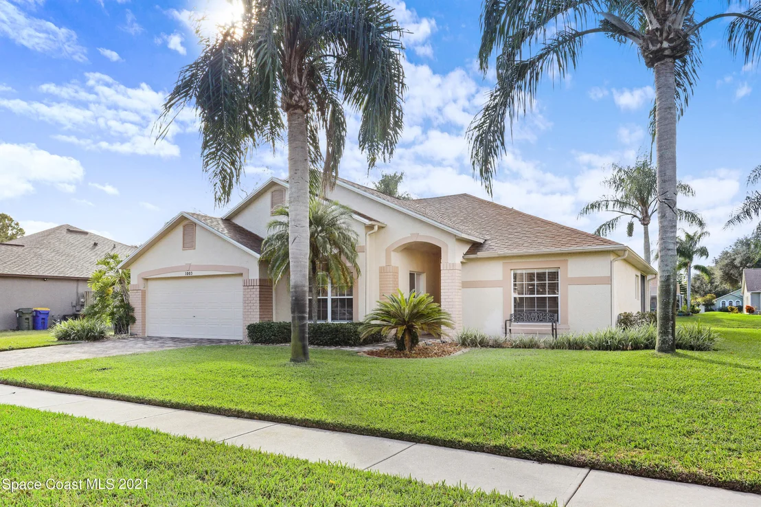 Photo of 1003 Pelican Lane
