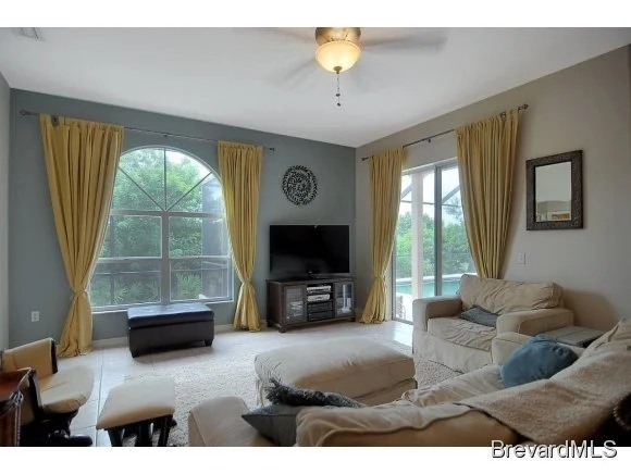 Photo of 4638 Alamanda