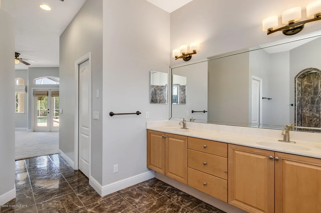 Photo of 1245 Starling Way
