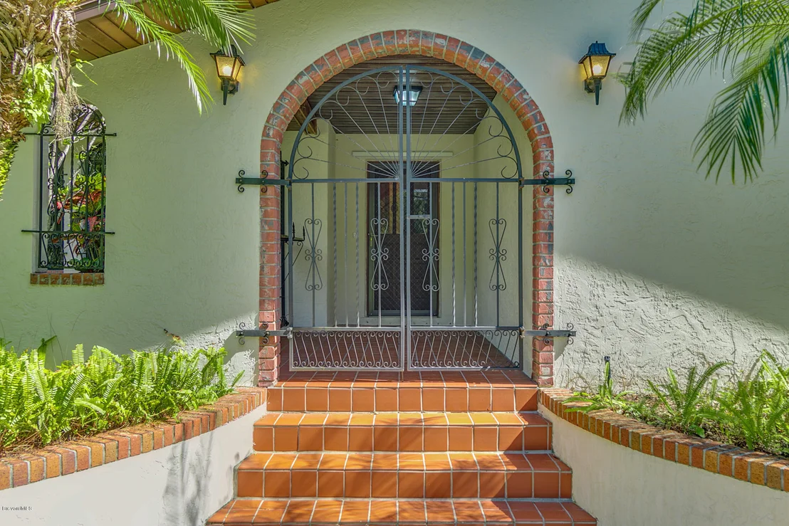Photo of 2445 Hideaway Lane