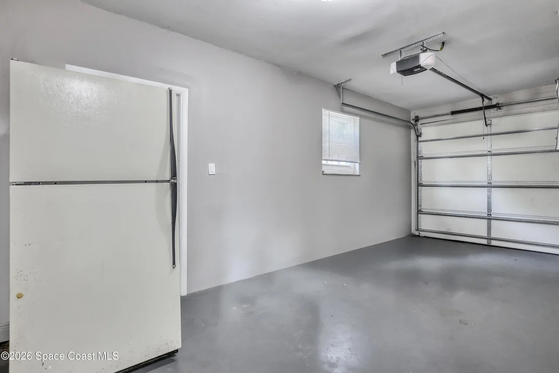 Photo of 1051 Grove Avenue