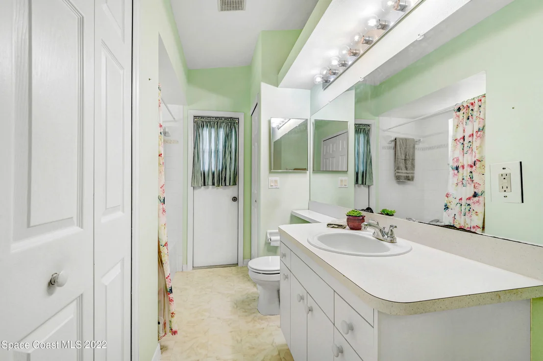 Photo of 821 Potomac Drive