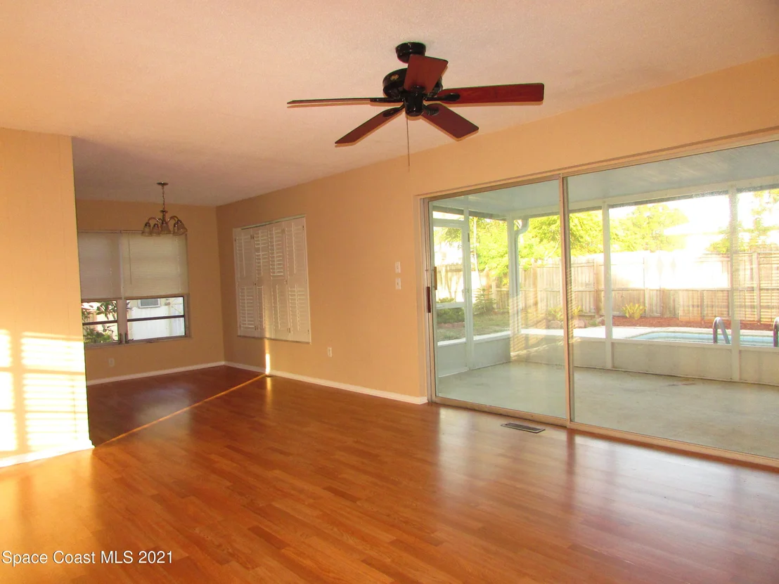 Photo of 1229 Wild Rose Drive NE