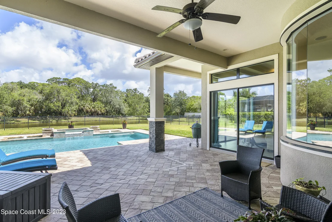 Photo of 814 Lorenza Place