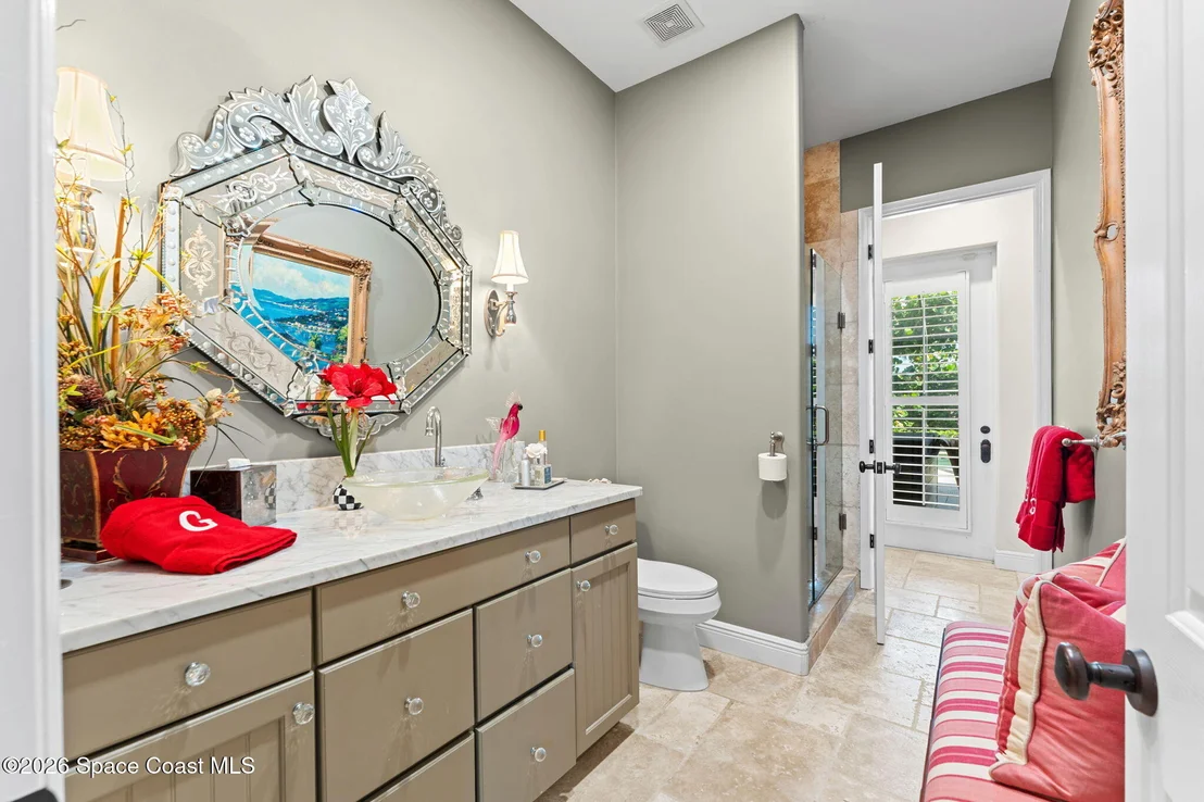Photo of 339 Cocoa Avenue