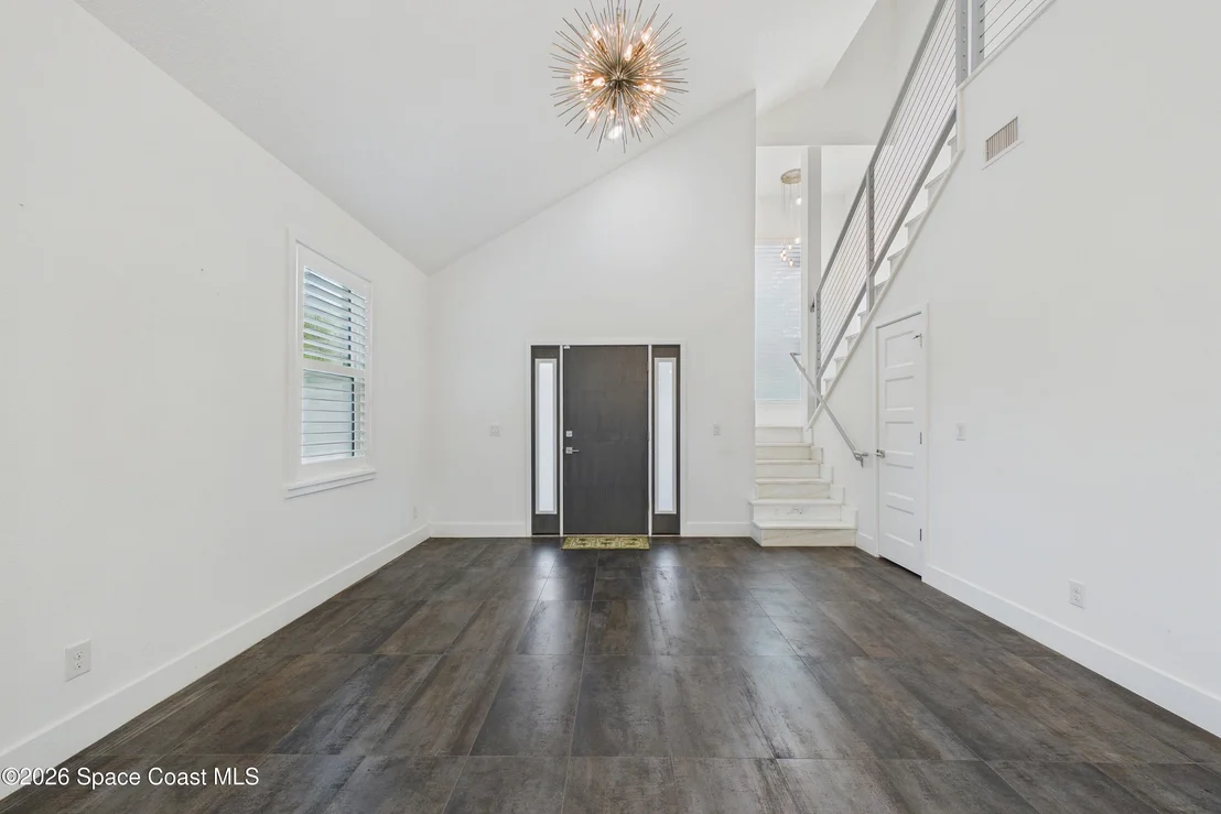 Photo of 2094 Hyde Parkway