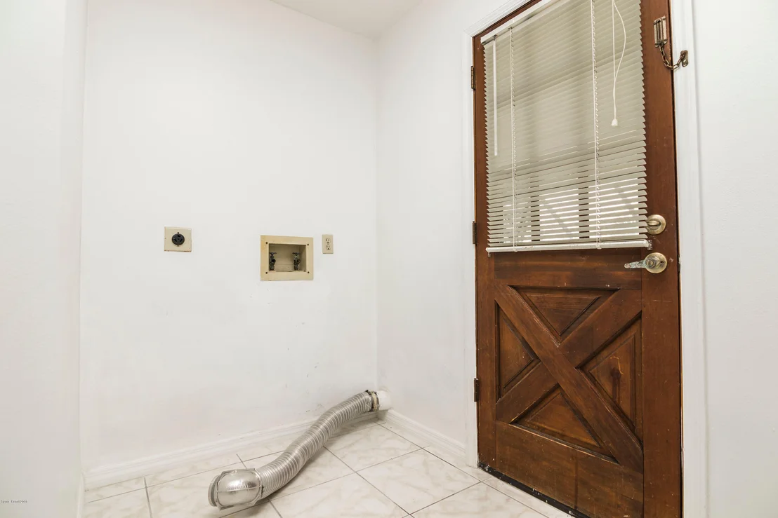 Photo of 2310 Holder Road