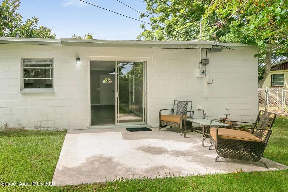Photo of 1062 Macco Road